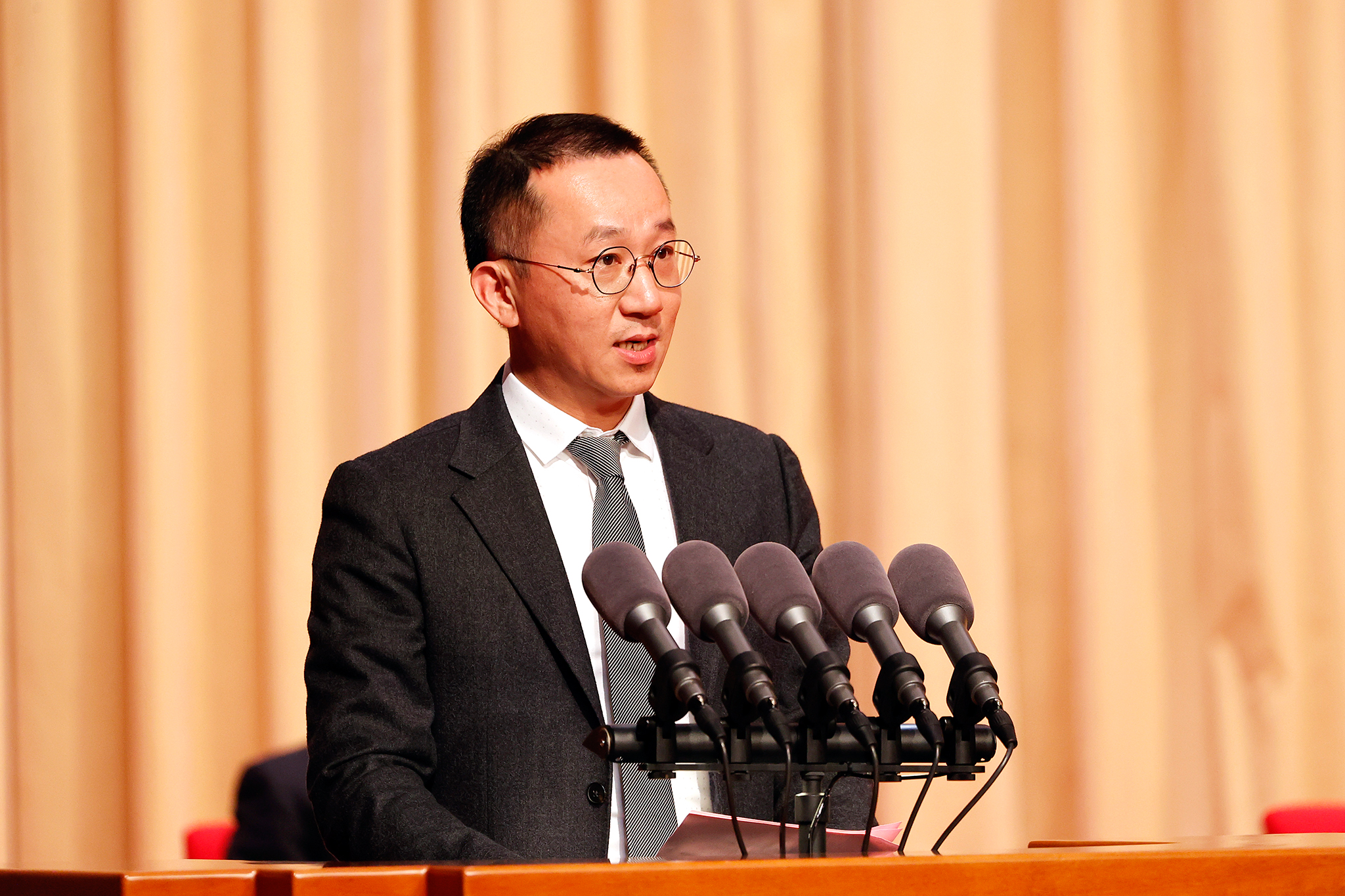 1614851433910122.jpg 1-1--20210216泉州市民营经济发展动员会-泉州晚报-陈晓东-摄.jpg